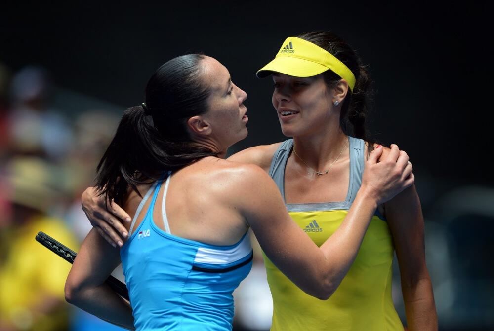 Jelena Janković i Ana Ivanović posle jednog meča