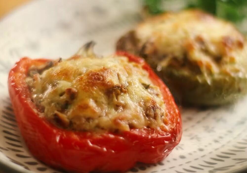 Italijanske punjene paprike, sa sirom i mlevenim mesom