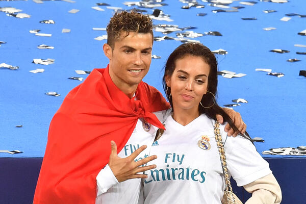 Na posao išla busom, vraćala se Bugatijem, pa se gubila u vili: Ljubav Ronalda i Georgine počela kao romantična komedija