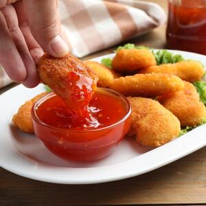 Kad vam fali ono nešto, a ne znate šta - on je tu: Recept za MEDENI ČILI SOS koji savršeno dopunjuje ukus svim jelima