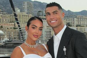 Bez luksuza, gužve i venčanice! Ni iz desetog pokušaja ne biste pogodili kako su se (i čemu) venčali Ronaldo i Georgina
