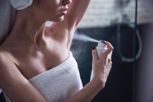 Da li dezodorans izaziva rak dojke? Koristimo ga svaki dan, a ovo je sve što su naučnici otkrili do sad