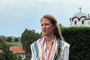 I za šetnju plažom i za večernji izlazak: Princeza Danica je pronašla letnju haljinu za baš sve prilike