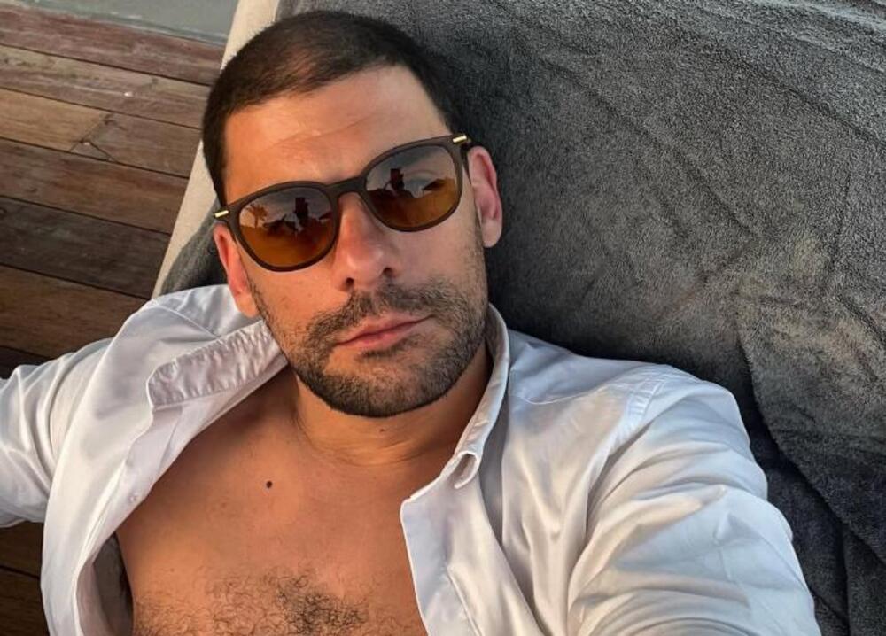 MILAN MARIĆ SA DEVOJKOM U JAVNOSTI 