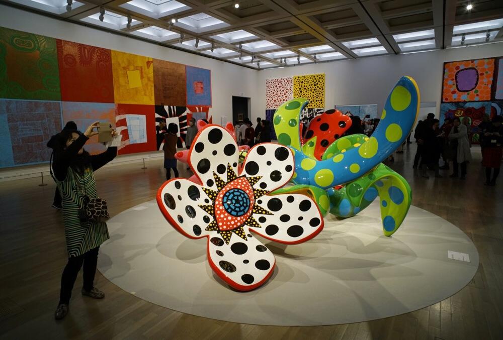 Preminula japanska umetnica Jajoi Kusama