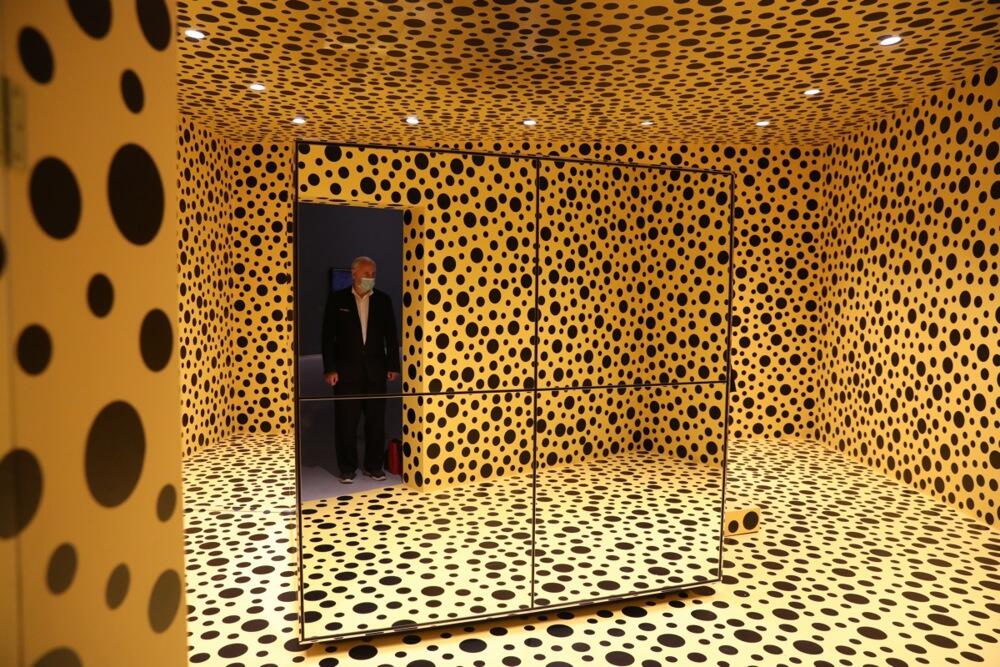 Preminula japanska umetnica Jajoi Kusama