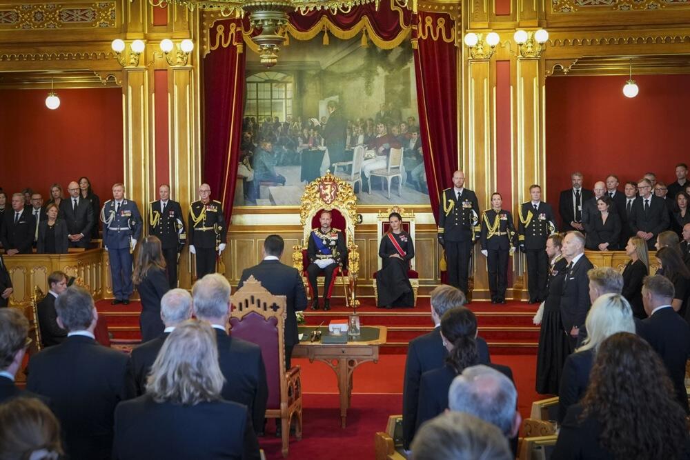 Kralj Hokon i njegova prestolonaslednica princeza Inrgid