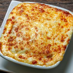 Univerzalni preliv za musaku, meso, pečurke, krompir, špagete... Kremast je, sočan i svako jelo pretvara u remek-delo