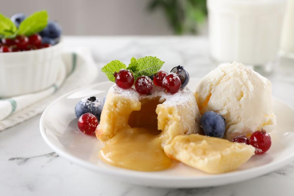 Lava kolač sa belom čokoladom, recept