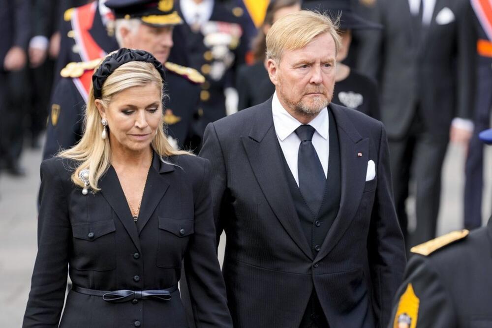<p>Norveška se oprostila od svog pokojnog kralja Haralda, koji je preminuo 28. avgusta u 89. godini. Državna sahrana održana je u katedrali u Oslu, gde su se članovi norveške, ali i drugih kraljevskih porodica, okupili kako bi poslednji put ispratili monarha.</p>

<p>&nbsp;</p>