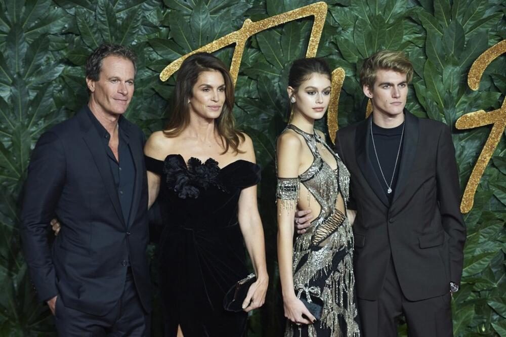 Rande Gerber, Sindi Kraford, Kaja Gerber i Presli Gerber