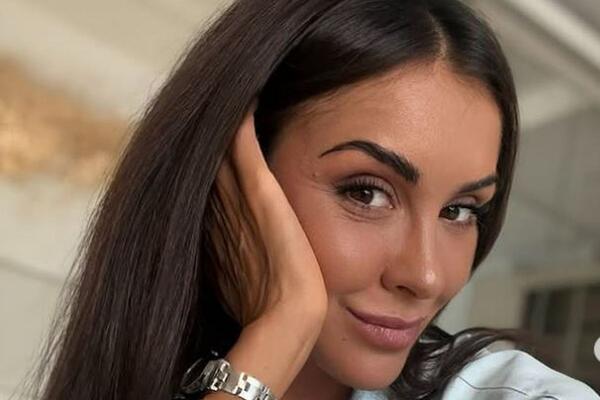Mermerni šank Dragane Mićalović je mnogo više od ukrasa: Glumica zna kako i mala kuhinja može da izgleda luksuzno