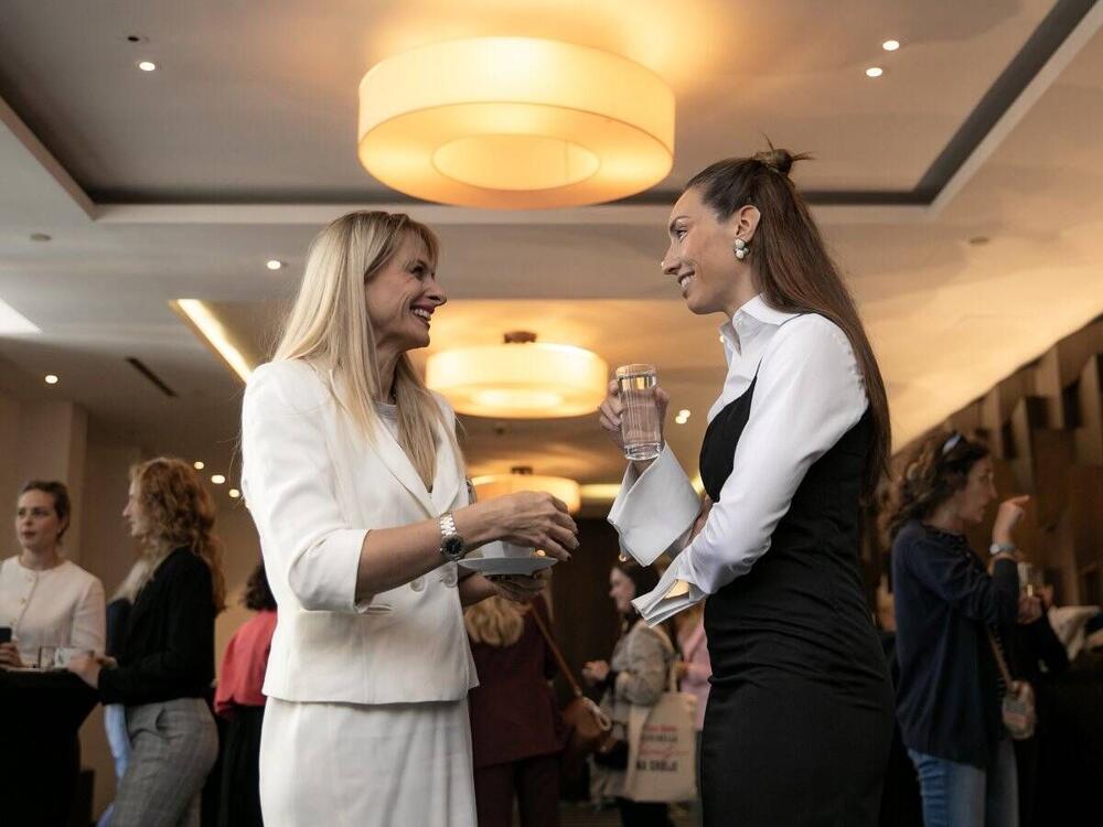 <p>Glavna tema ovogodišnje konferencije &bdquo;Zdravlje žena Srbije&ldquo; bila je prevencija raka dojke i kardiovaskularnih bolesti, a bilo je govora i o perimenopauzi, menopauzi i ostalim važnim pitanjima za zdravlje svake žene.</p>