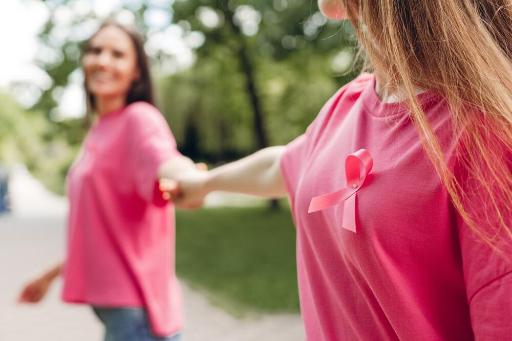  Međunarodni mesec borbe protiv raka dojke se obeležava svake godine u svetu kao mesec posvećen podizanju svesti o raku dojk