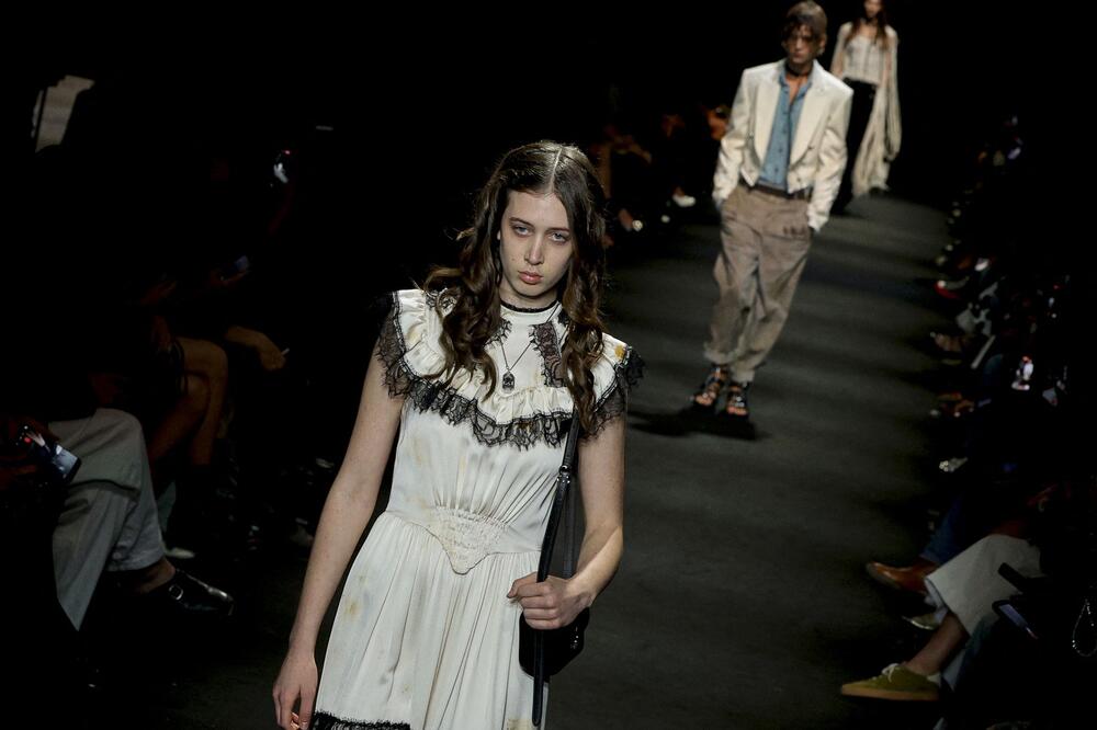 Ćerka Nikol Kidman na reviji brenda Ann Demeulemeester