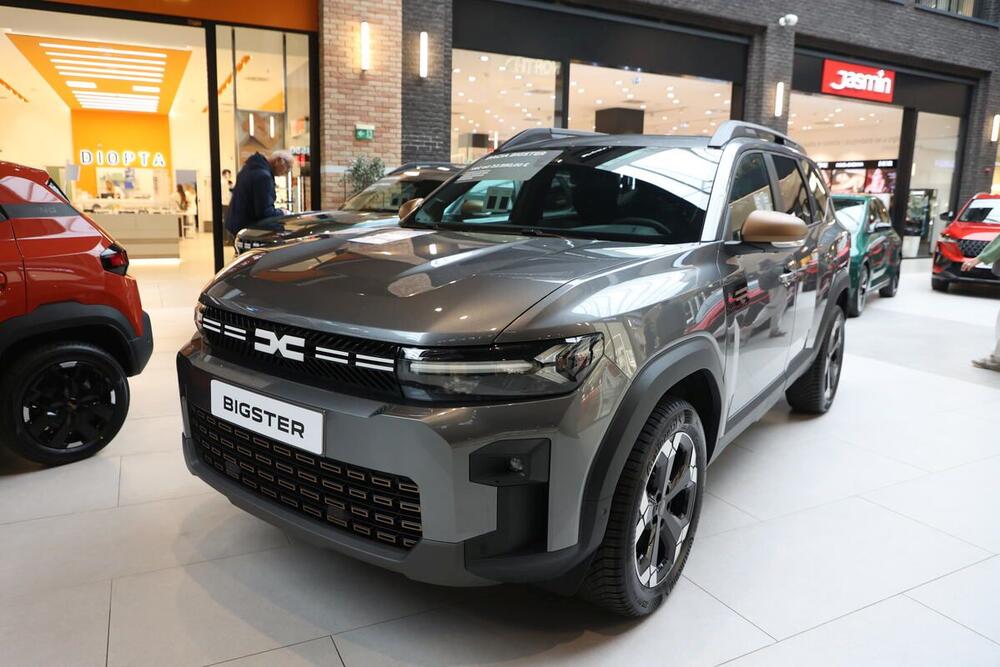 <p>Galerija automobila Srbije 2026 ponudila je raznovrstan prikaz savremene automobilske industrije i pravaca u kojima se ona razvija</p>