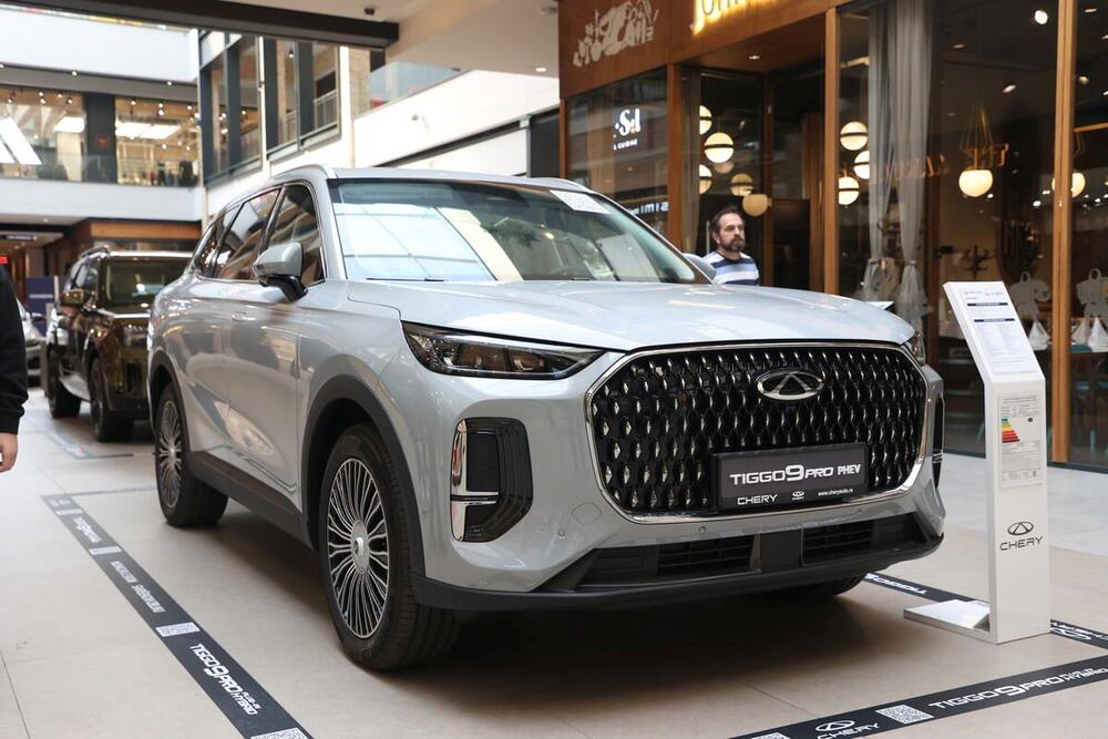 <p>Galerija automobila Srbije 2026 ponudila je raznovrstan prikaz savremene automobilske industrije i pravaca u kojima se ona razvija</p>