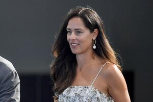 Ne može ni jednostavnije ni lepše! Ana Ivanović je pronašla stajling u kom je nemoguće izgledati loše