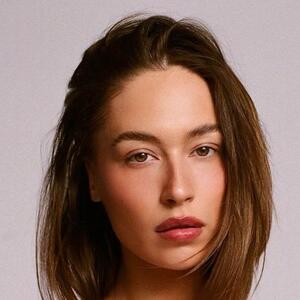 „Butter skin“ je novi makeup stil koji servira TikTok: Otkrijte baršunastu kožu u njenom najboljem izdanju