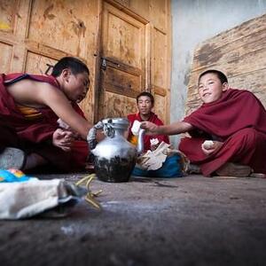 Stari tibetanski recept za  izbacivanje toksina iz organizma: Pije se ujutru i uveče, jednostavan je, jeftin i efikasan