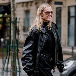 Umesto farmerki, ove zime 2026. biramo pantalone od antilopa: Nežne, mekane i idealne za hladne dane