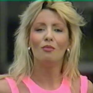 Čuveni muzičar tvrdio da je golu zatekao s kućnim prijateljem u preljubi, a ovaj moćnik bio je njena najveća ljubav: Zbog Vesne Zmijanac okrenuo leđa porodici