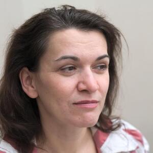 Brinula sam 10 godina o bolesnoj svekrvi jer muž nije hteo da je smesti u starački dom: Nisam ni slutila da ću nakon njene smrti doživeti pakao