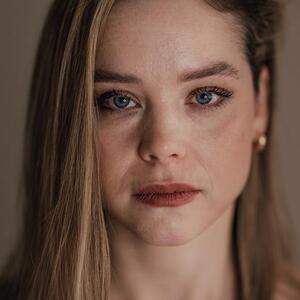 Kad nam je umro otac, brat mi je na silu oteo stan: Ono što mi je tad rekla majka neću joj oprostiti dok sam živa