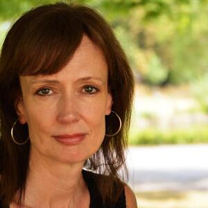 Muž me napadao da ga varam jer mu nisam rodila sina, pa sam uradila DNK test za naše 3 ćerke: Priredila sam mu zaprepašćujući obrt života, uzela decu i otišla