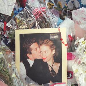 "Bio sam tamo onog dana kada su Džon Kenedi Mlađi i Kerolin Beset poginuli: Nikada neću zaboraviti ono što sam video kada je porodica saznala užasne vesti"