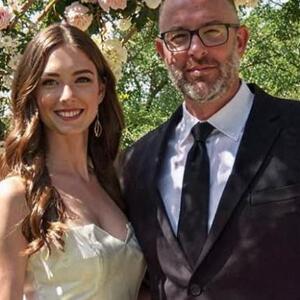 Moja ćerka se udala za mog bivšeg muža: A na dan njihovog venčanja, sin je održao zdravicu i otkrio jezivu istinu o mladoženji