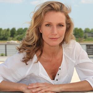 Ksenija je nakon pogibije muža usvojila nemu devojčicu Sonju i u njoj pronašla najveću utehu: Kad je saznala čije dete je spasla - skamenila se