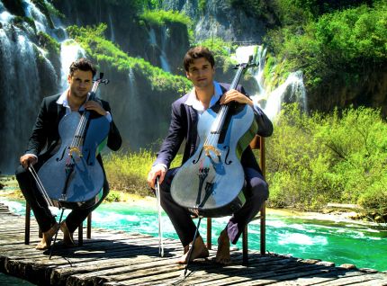 2CELLOS