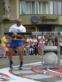 milan_strongmen_velika_za_unutra_privatna_arhiva___200_313016217.jpg