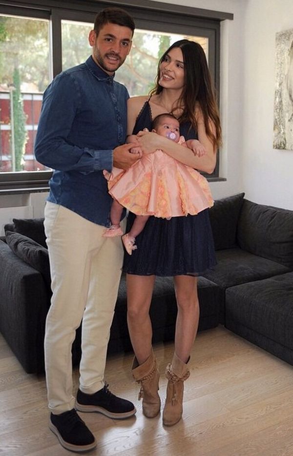 Jovana Švonja i Filip Đorđević sa ćerkicom, foto: Instagram
