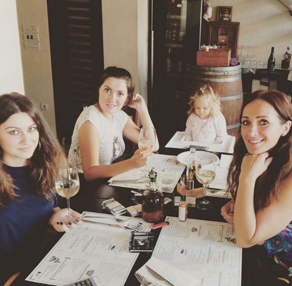 Slađa Delibašić sa ćerkama, foto: Instagram