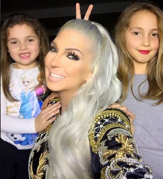 Jelena Karleuša sa ćerkama, Foto: Instagram